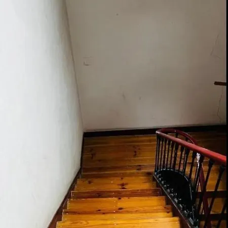 Luciano Cordeiro Quarto em Acomodações Particulares