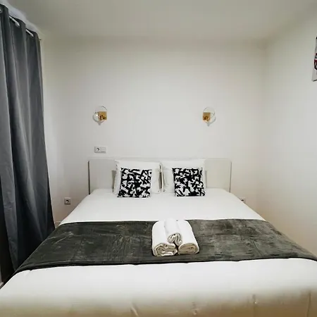 Luciano Cordeiro Quarto em Acomodações Particulares