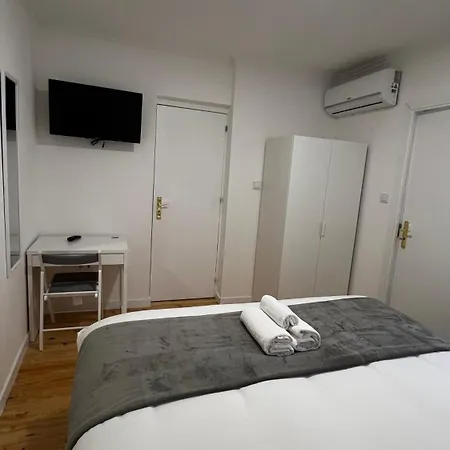 Quarto em Acomodações Particulares Luciano Cordeiro Lisboa